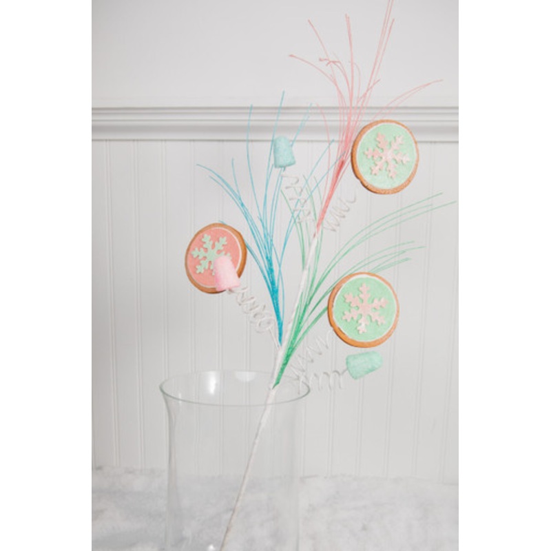 30 Snowflake Cookie Gumdrop Spray