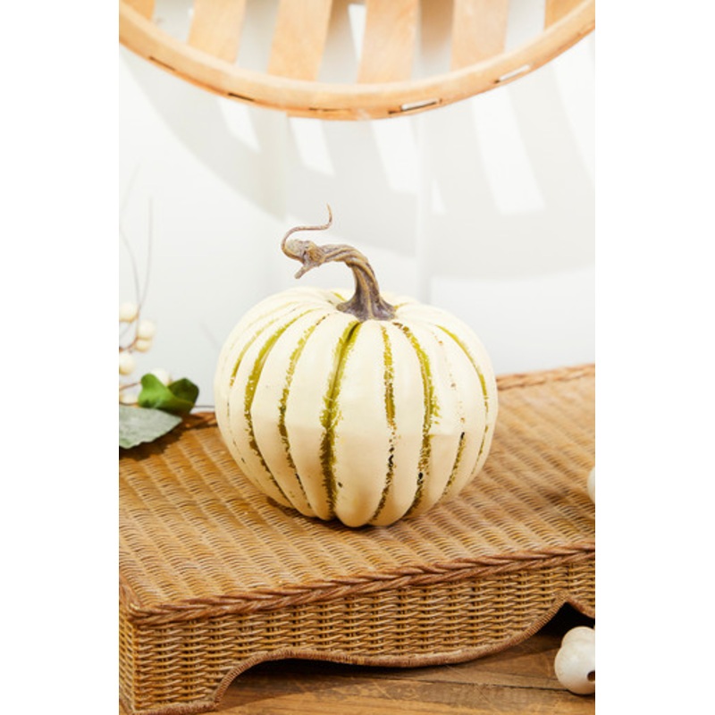 6 Cream/Green Harvest Vine Pumpkin